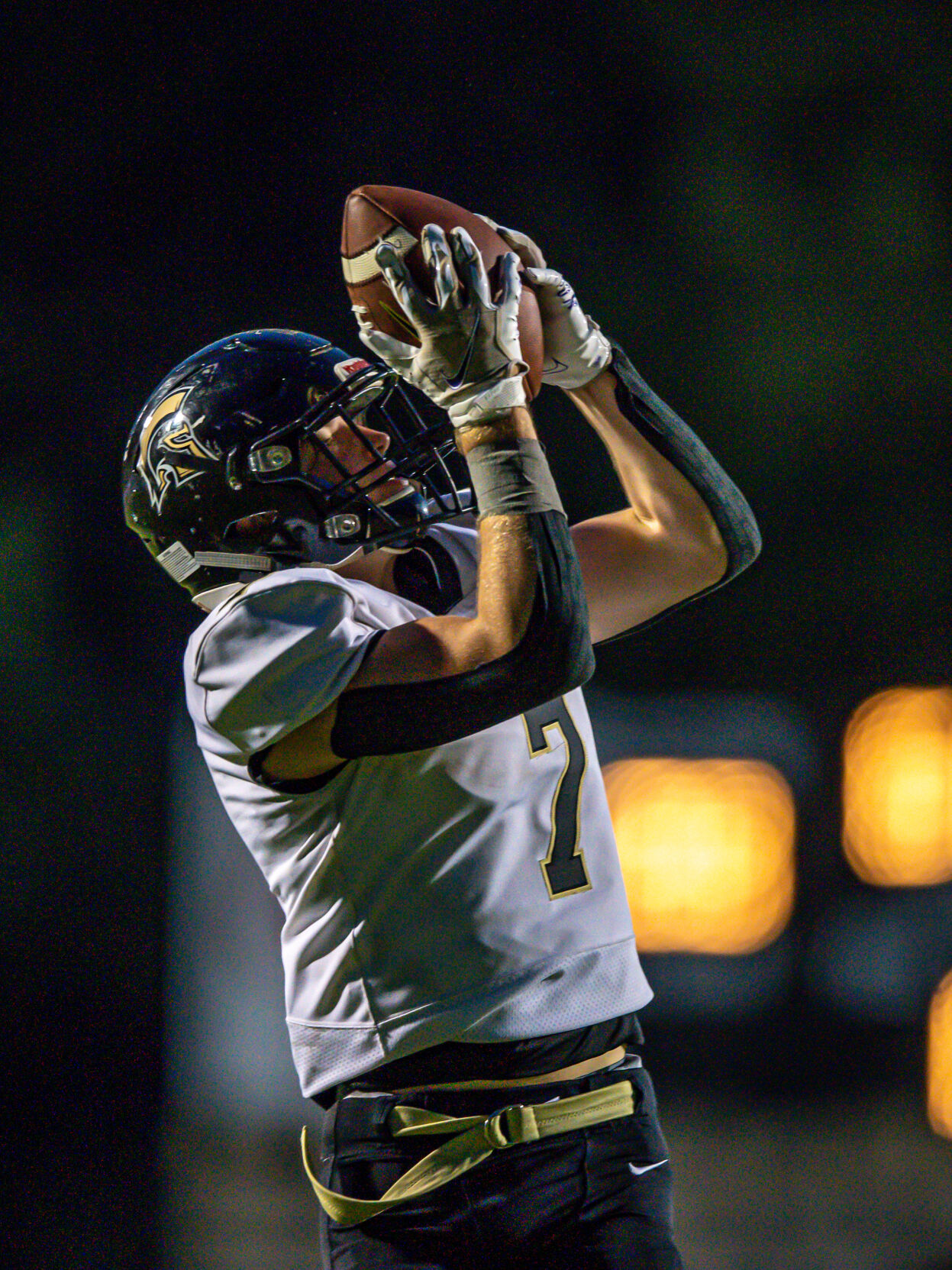 The Warriors dominated the Spiders 49-21.